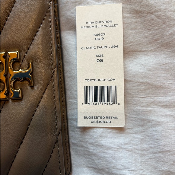 Tory Burch Quilted Wallet - Picture 3 of 7